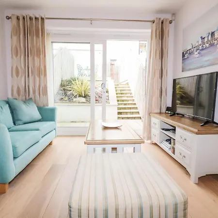 Daire 16 Ocean Heights New Quay